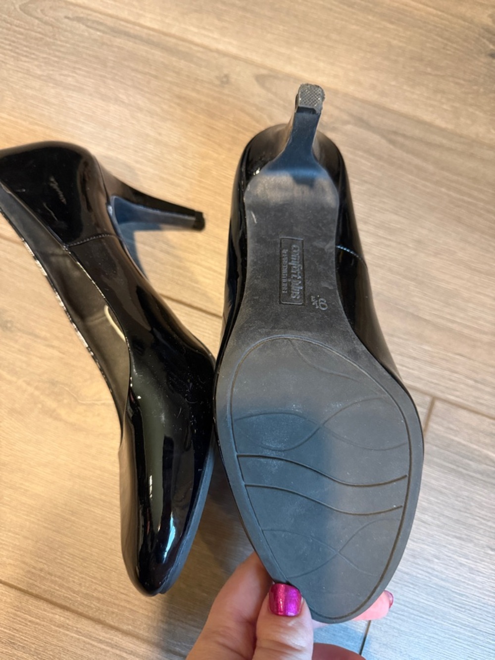 comfort plus by Predictions Black Patent Round Toe Flats - Classic Slip-On - Picture 4 of 5